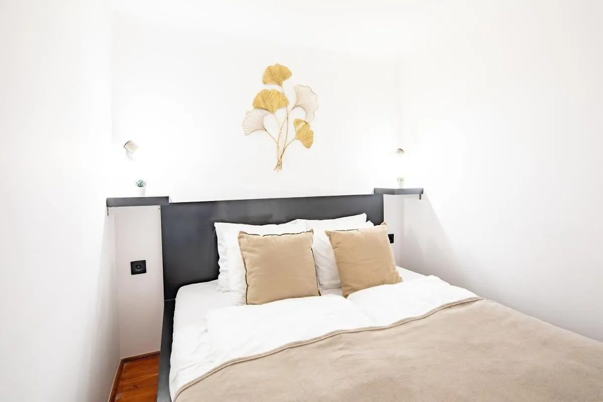 Apartment Cute Modern Getaway In The Heart Of The City Budapest