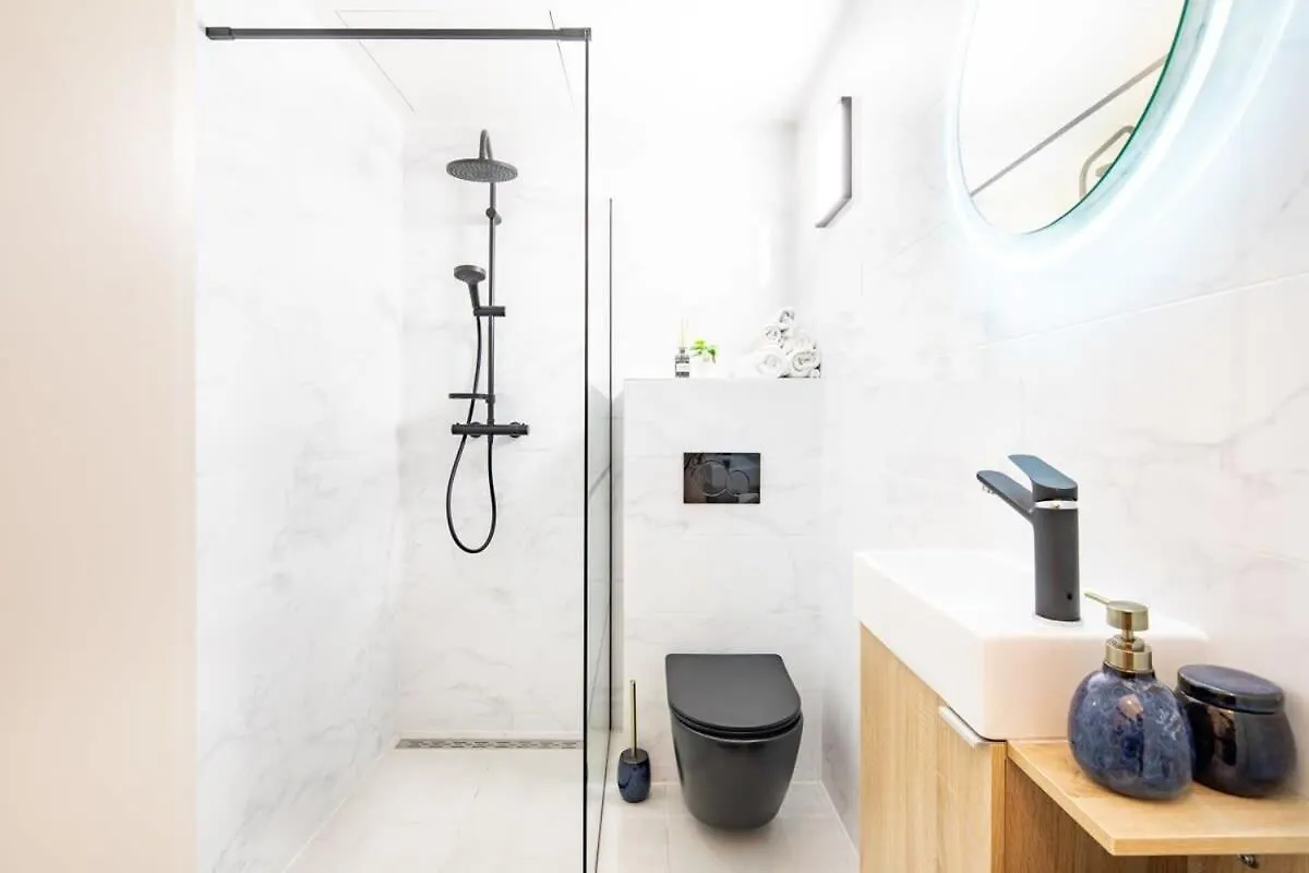 Cute Modern Getaway In The Heart Of The City Budapest 0*,  Hungary